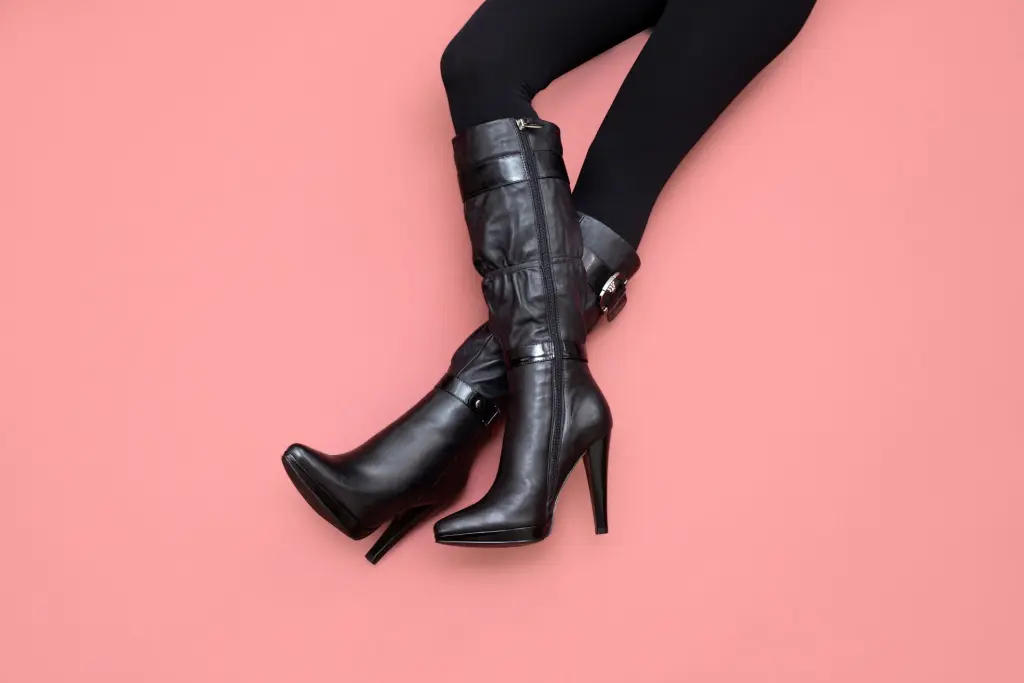 leather boots4.webp