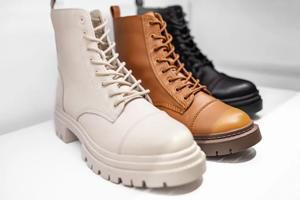 leather boot4.webp