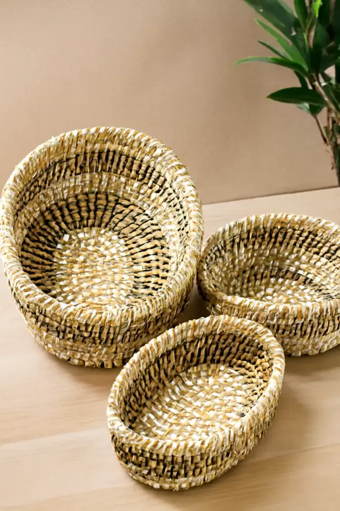 Rustic Raffia Tray Set
